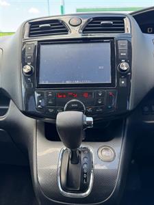 2013 Nissan SERENA - Thumbnail