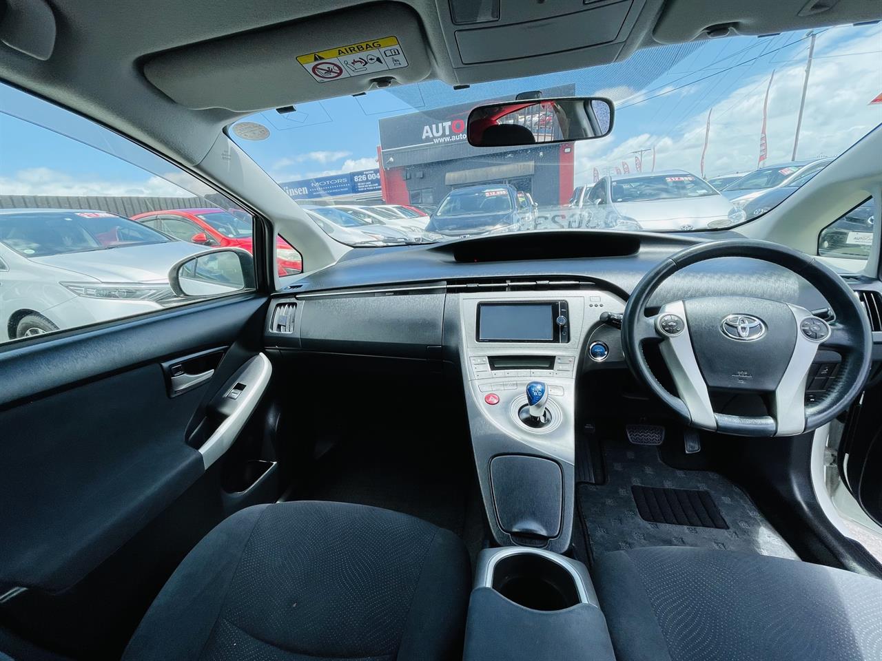 2014 Toyota PRIUS