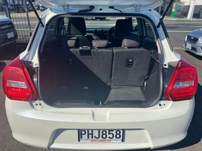 2017 Suzuki Swift - Thumbnail