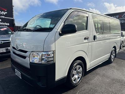 2015 Toyota Hiace - Thumbnail