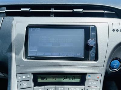 2013 Toyota Prius - Thumbnail