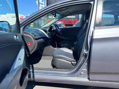 2016 Hyundai Accent - Thumbnail
