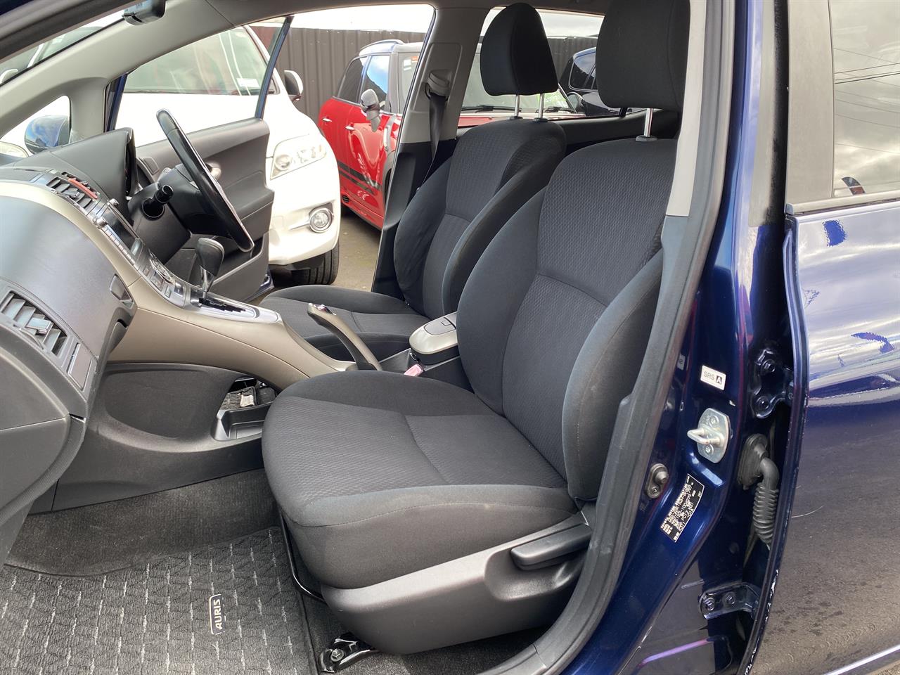 2007 Toyota AURIS