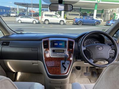 2005 Toyota ALPHARD - Thumbnail
