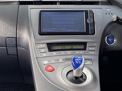 2013 Toyota PRIUS - Thumbnail