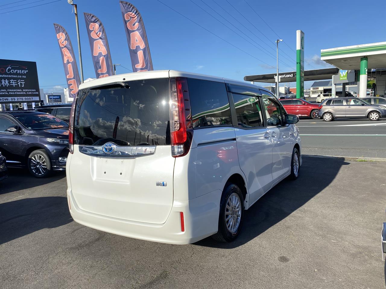 2014 Toyota NOAH
