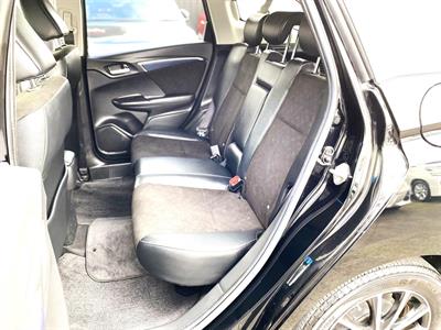 2015 Honda Shuttle - Thumbnail