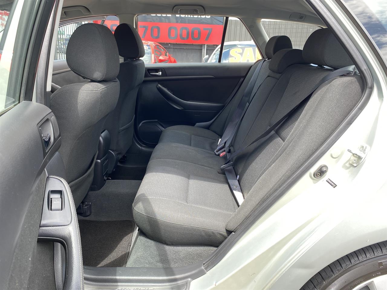 2005 Toyota Avensis