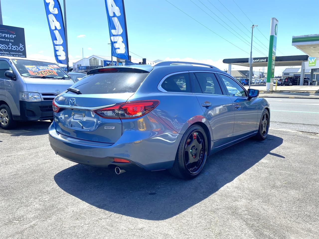 2017 Mazda Atenza