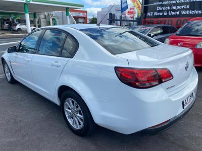 2018 Holden Commodore - Thumbnail