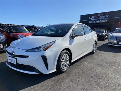 2019 Toyota PRIUS - Thumbnail