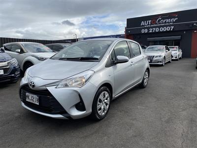 2019 Toyota Yaris - Thumbnail